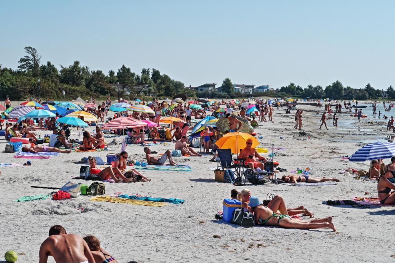 Ferienwohnung Direkt Am Strand In 마쿰 외부 사진